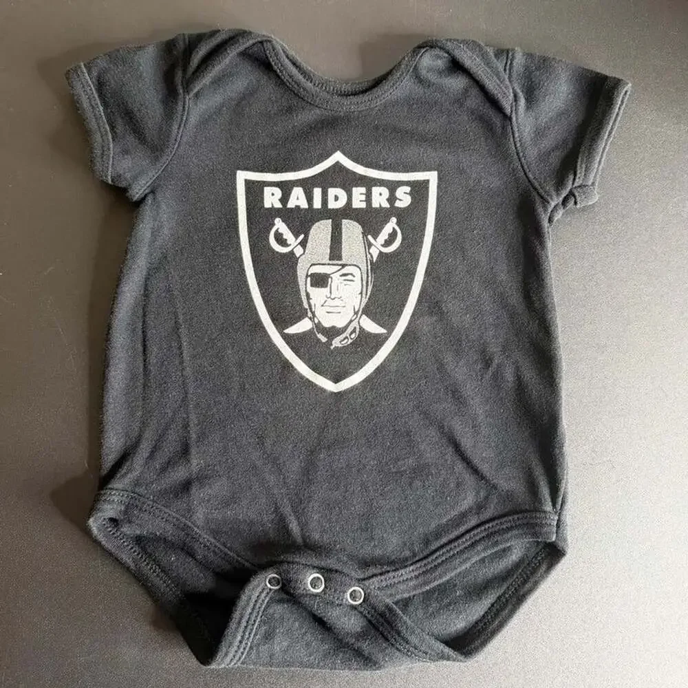 Outerstuff Baby Boys and Girls Black Las Vegas Raiders Team Logo Bodysuit 6-9mon